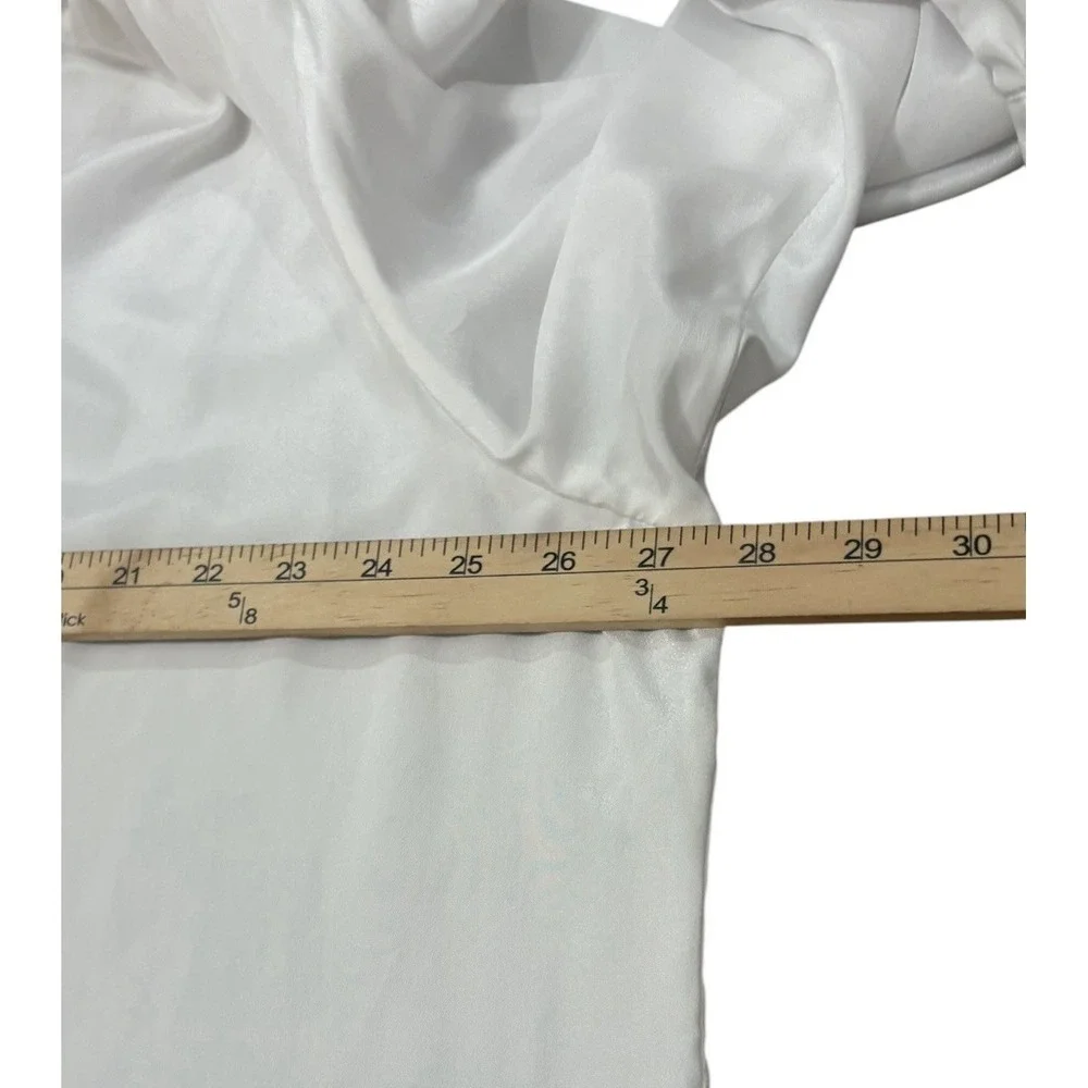 Vtg Gianna Woman Ivory Satin Blouse Hidden Button Career Top Est. 2X See Desc - Picture 9 of 12